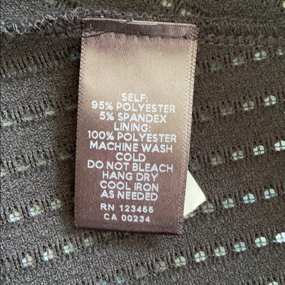 π±2/$30 NWOT Design Lab Lord & Taylor Peplum Top - Picture 5 of 5